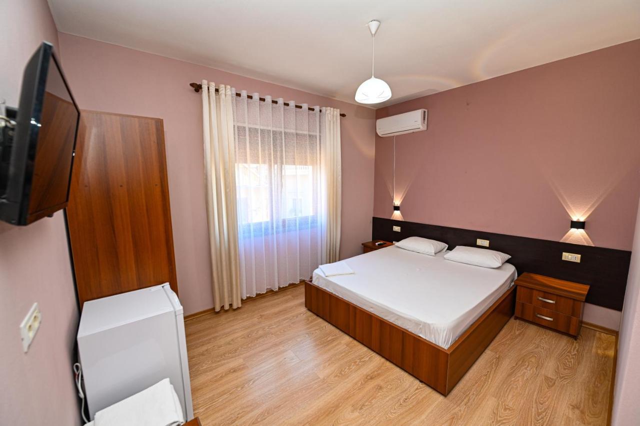 Hotel Epoka Shkodër 外观 照片