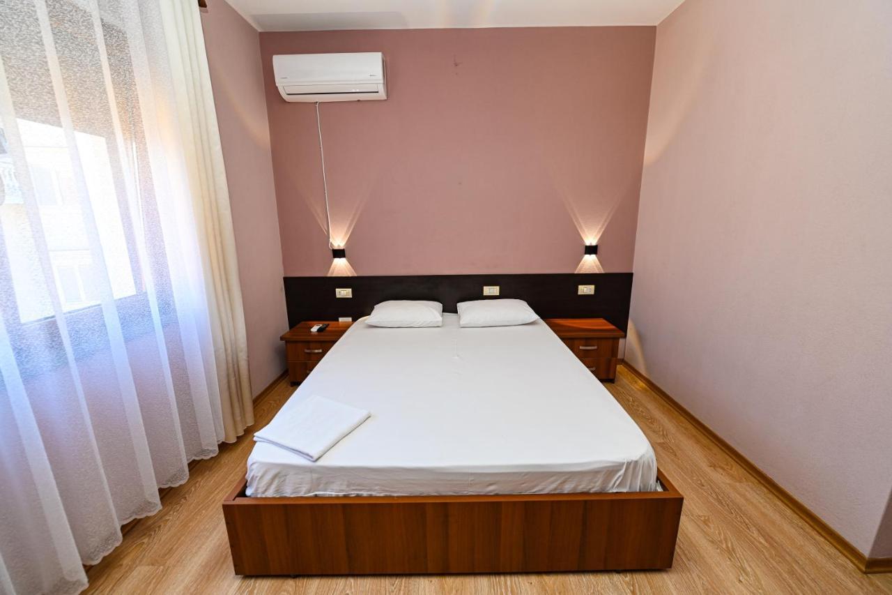 Hotel Epoka Shkodër 外观 照片