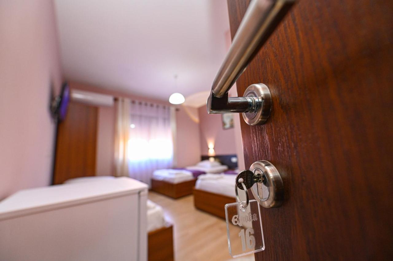 Hotel Epoka Shkodër 外观 照片