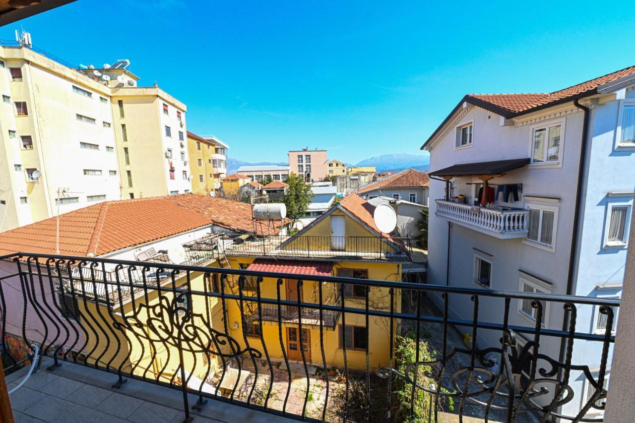 Hotel Epoka Shkodër 外观 照片