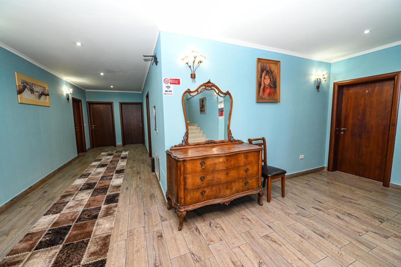 Hotel Epoka Shkodër 外观 照片